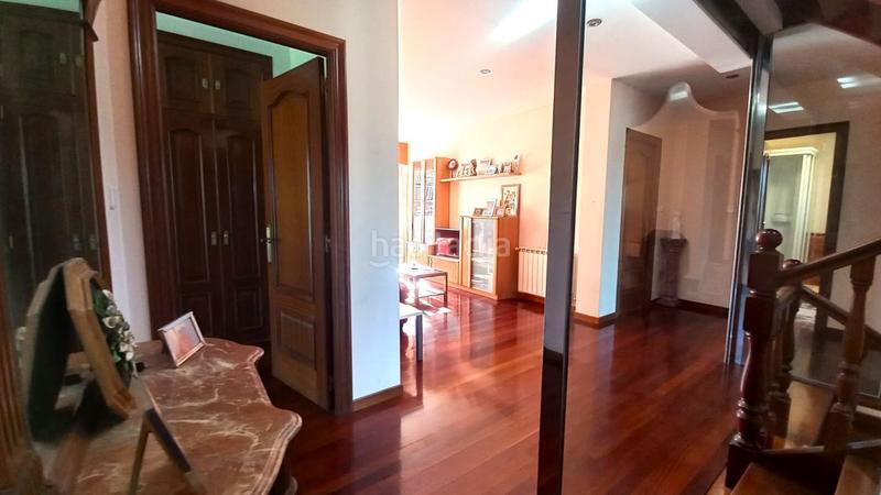 Foto 9d121d96-49c8-4c86-884a-084c454ff03f. Chalet  en venta , 4 dormitorios. en Bergondo