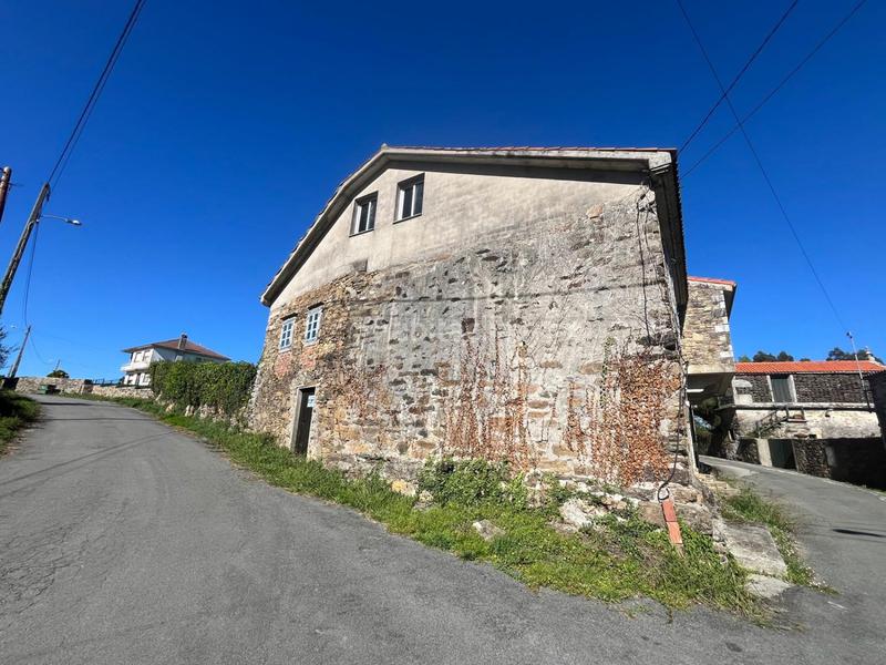 Foto 9983bd0d-b221-4c25-afb7-56de7476c2de. Casa  en venta , 4 dormitorios. en Malpica de Bergantiños