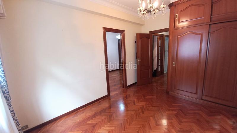 Foto 0b7f3a75-d3d2-4525-aa90-9a175a424d32. Pis a Sagrada Familia Coruña (A)