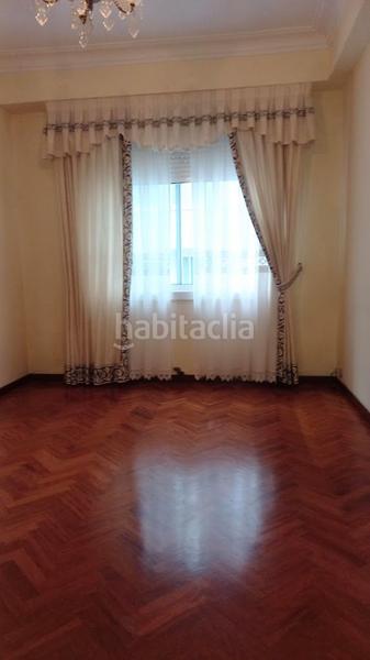 Foto 47f4b79c-4a08-4f6f-a6f5-27536926f3a1. Pis a Sagrada Familia Coruña (A)