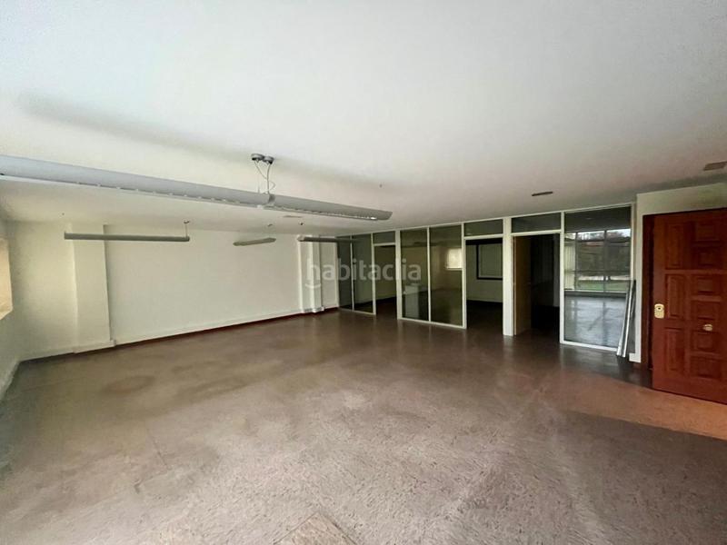 Foto 94bc7c88-efbd-44c1-8788-0655ac136715. Location bureau dans Vioño Coruña (A)