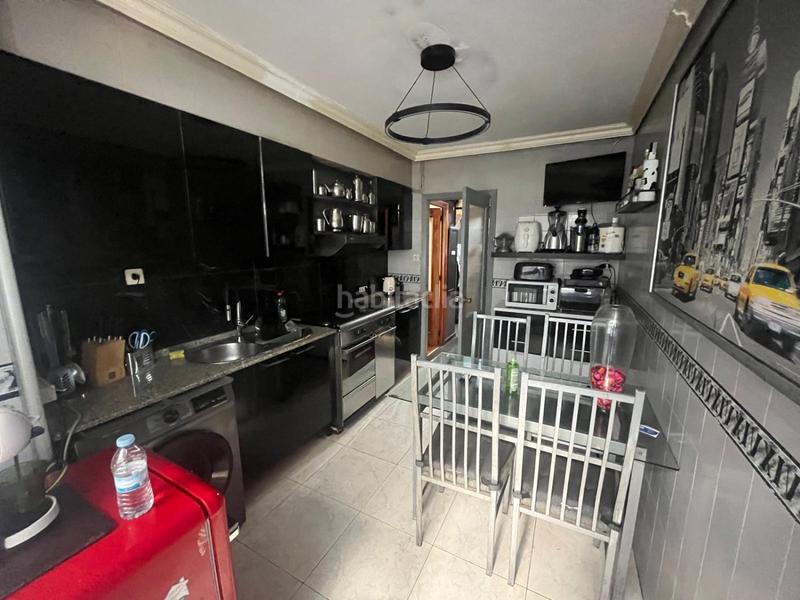 Foto 2eaa9dd3-d572-4658-a9bc-e70a58122194. Flat in Cuatro Caminos - Plaza de la Cubela Coruña (A)