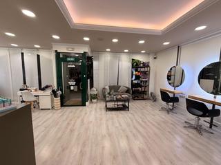 Lloguer Local Comercial a Carral. Local en alquiler en matogrande.