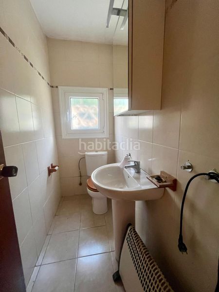 Foto 347f3bd1-7260-4bc5-8c7d-10dcea70d96e. Casa amb aparcament a Vilaboa Sur Culleredo