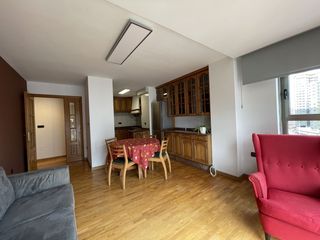 Rent Flat in Cuatro Caminos - Plaza de la Cubela. Piso en alquiler en cuatro caminos  el corte inglés, 3 dormitori