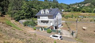 Chalet in A Zapateira. Chalet en venta en rutis, 8 dormitorios.