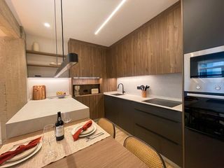 Flat in Os Mallos. Piso en venta en cuatro caminos, 2 dormitorios.