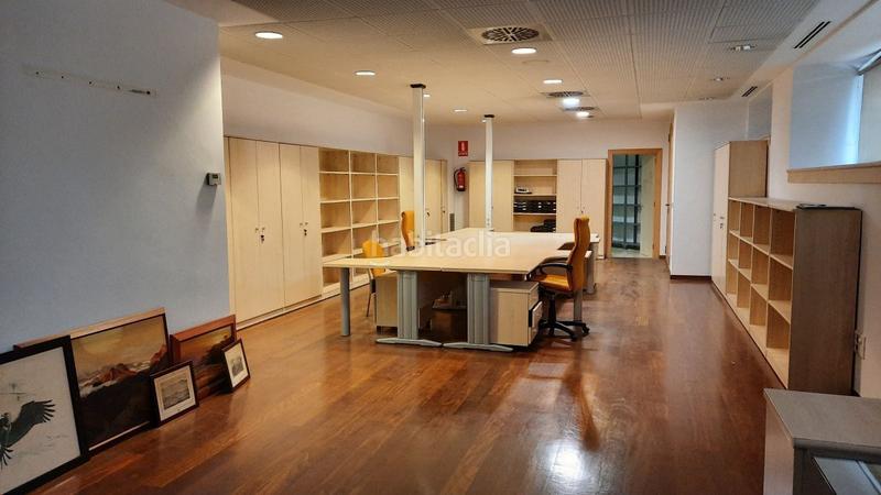 Foto 0541225c-369a-436b-820b-486cb7007892. Local comercial a Perillo Oleiros