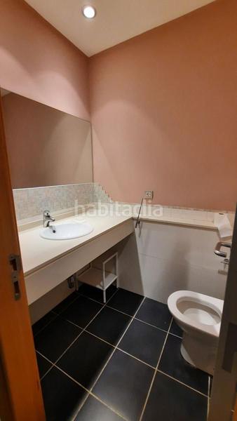 Foto b055e046-7bf4-4d08-9580-7a13b3ff5d89. Local comercial a Perillo Oleiros