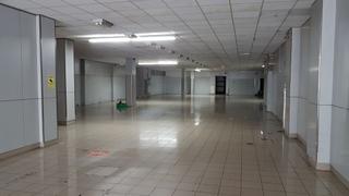 Rent Business premise in Agra del Orzán - Ventorrillo. Local comercial a la calle en alquiler en avda. ronda de outeiro