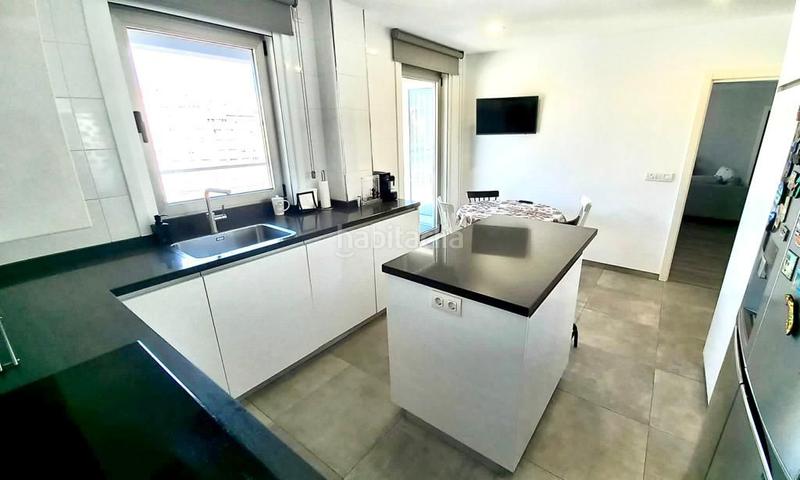 Foto 69e464fb-600e-420c-9c9b-6c9d9543d8e8. Appartamento con riscaldamento parcheggio in Riazor - Visma Coruña (A)