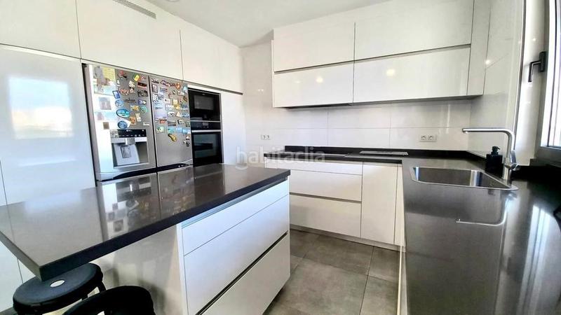 Foto 6bea3367-a203-4ac7-9927-bd0979b3eee6. Appartamento con riscaldamento parcheggio in Riazor - Visma Coruña (A)