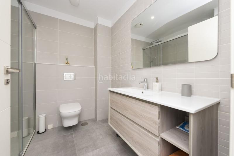 Foto 80826272-304f-4fb0-a823-5dae0e759099. Appartamento con riscaldamento parcheggio in Riazor - Visma Coruña (A)