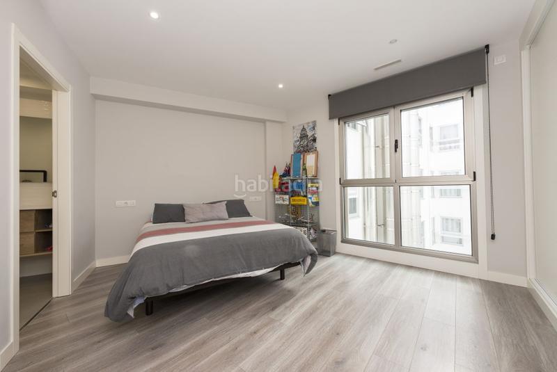 Foto b5aa44e0-ae2f-4f0e-8a72-d6001f6e272b. Appartamento con riscaldamento parcheggio in Riazor - Visma Coruña (A)