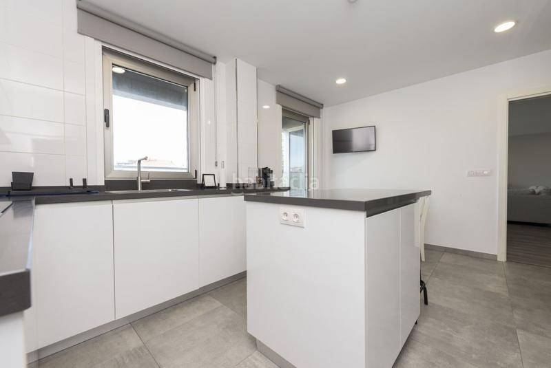 Foto dcd8c712-910e-4577-872b-5327a9f6a7f3. Appartamento con riscaldamento parcheggio in Riazor - Visma Coruña (A)