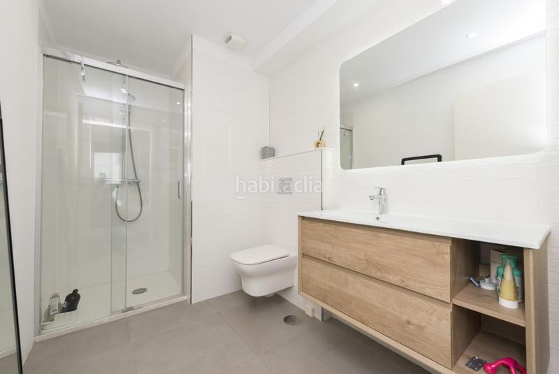 Foto dd1534ff-3406-4cb9-9062-7a7c9c96a968. Appartamento con riscaldamento parcheggio in Riazor - Visma Coruña (A)