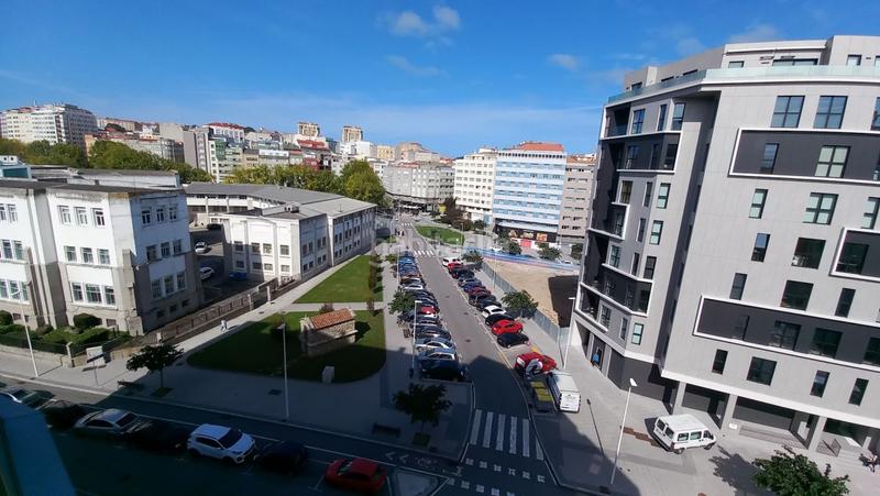 Foto e562d926-e7d0-411b-9c3f-0e908a63f1b9. Appartamento con riscaldamento parcheggio in Riazor - Visma Coruña (A)
