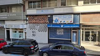 Lloguer Local Comercial a Cuatro Caminos - Plaza de la Cubela. Local comercial a la calle en alquiler en a coruña.
