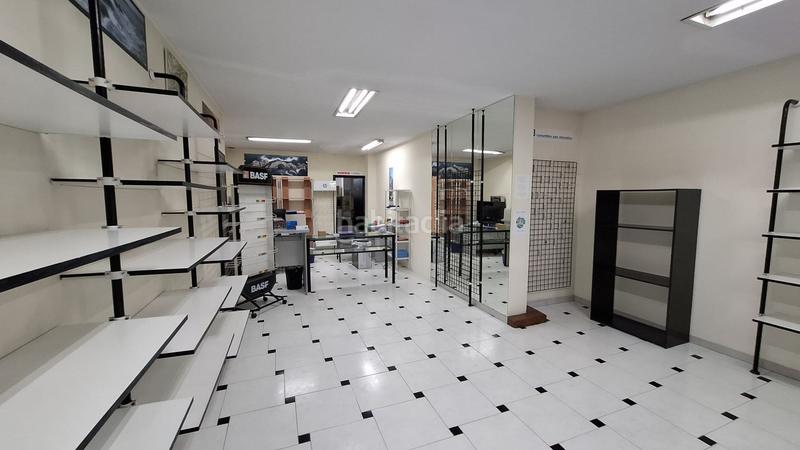 Foto 169ff04f-2bb7-41aa-8b50-94f45f2e139f. Rent business premise in Cuatro Caminos - Plaza de la Cubela Coruña (A)