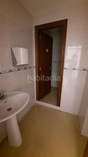 Foto 452e750f-2949-4ee3-b256-2385f1529429. Location local commercial dans Agra del Orzán - Ventorrillo Coruña (A)