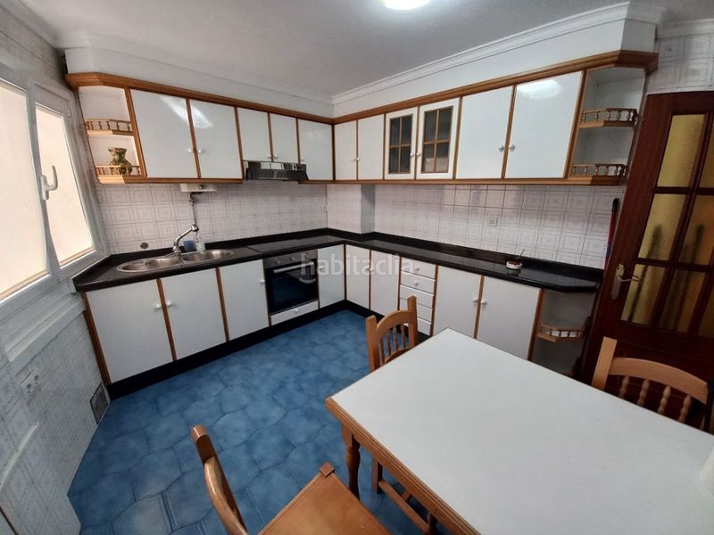 Foto 74c82e6f-c7f2-4d25-9c72-2fd1c7bc16f6. Rent flat with heating in Agra del Orzán - Ventorrillo Coruña (A)