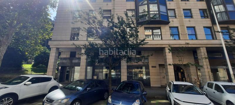 Foto 00df2682-3c58-4714-bd47-7ae84d26d917. Rent business premise in Paseo de los Puentes - Santa Margarita Coruña (A)
