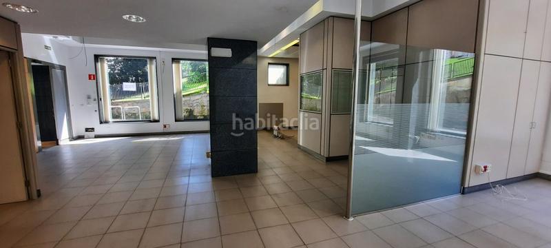Foto 0a4e1191-4ec0-4bc6-a9b8-dab309a6fbce. Rent business premise in Paseo de los Puentes - Santa Margarita Coruña (A)