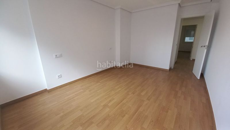 Foto b38fbec0-61e3-4907-96c5-24821df47769. Rent flat with heating parking in Cuatro Caminos - Plaza de la Cubela Coruña (A)