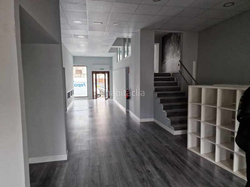 Foto ad48a857-eb19-4675-993a-51e1e10d0617. Local comercial a Los Castros - Castrillón Coruña (A)