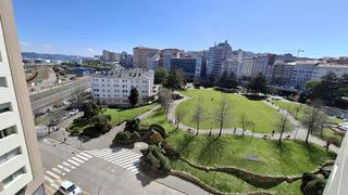 Pis a Cuatro Caminos - Plaza de la Cubela. Piso en venta en avda. del ejército, 3 dormitorios.