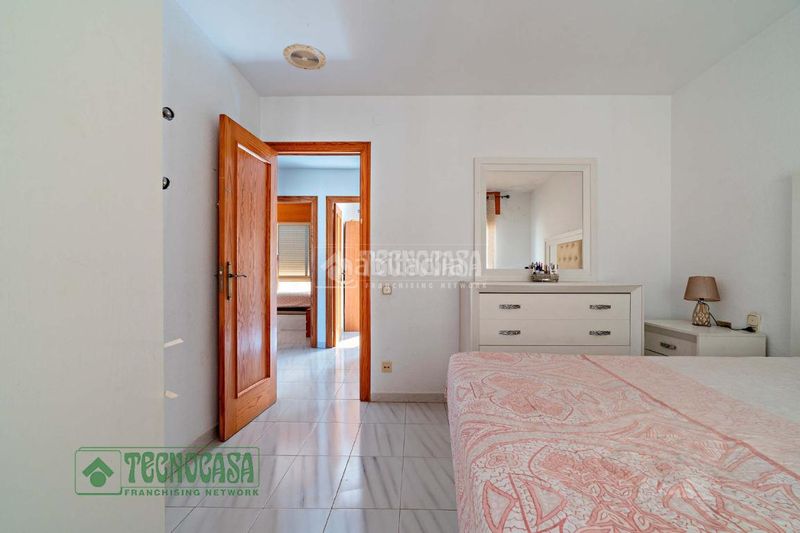 Foto c4dcce1e-a5b7-477e-bd82-64cec690e156. Casa amb aparcament a Plaza de la Luz Ejido (El)