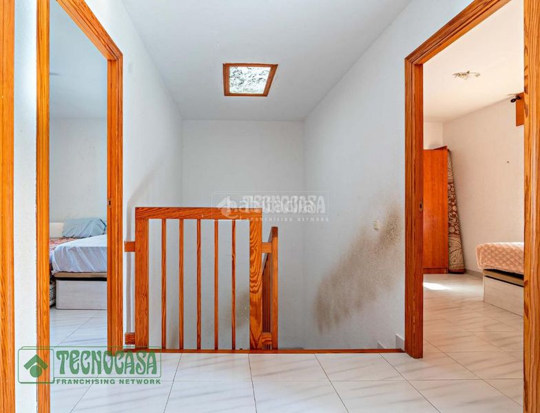 Foto ceee948a-7823-4dcc-a86c-a2999264ac50. Casa amb aparcament a Plaza de la Luz Ejido (El)