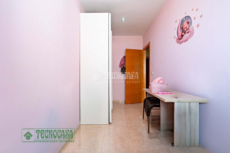 Foto f5a8b8a0-e6b7-4a6d-9c8a-d7bcf0221df1. Pis amb aparcament a Ejido Norte Ejido (El)