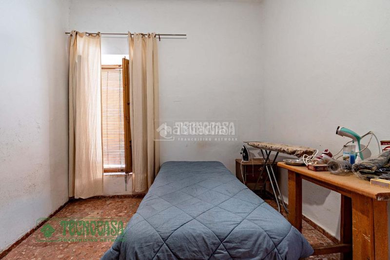 Foto 0eae15d7-ac62-42c3-b283-a0a644994e28. Casa aparellada a Ejido centro Ejido (El)