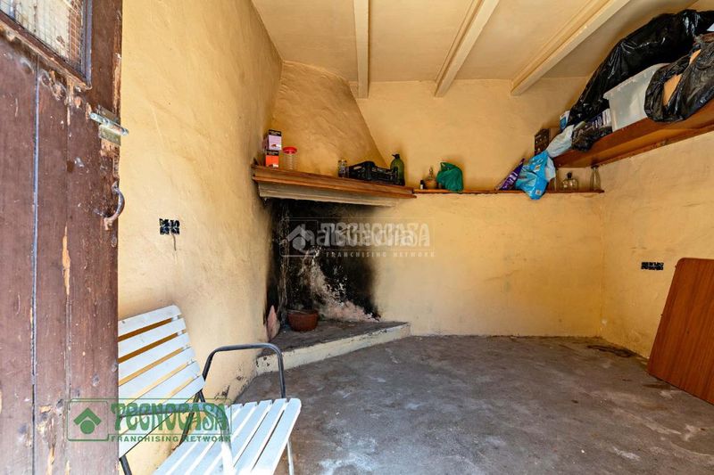 Foto a010fcee-abf3-43aa-9e65-d31485a73de8. Casa aparellada a Ejido centro Ejido (El)
