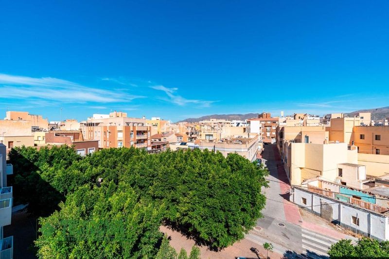 Foto b66e568f-1f3c-4ff2-a7a6-cc3da40b77fd. Àtic a Ejido centro Ejido (El)