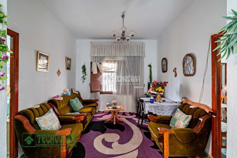 Foto e1d686f3-de3d-46c8-94a1-b1e3dd162d86. Casa aparellada a Ejido centro Ejido (El)