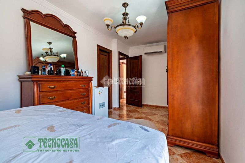 Foto 172cd477-7304-4f4e-bcc9-07337615e885. Casa aparellada amb calefacció a Plaza de la Luz Ejido (El)