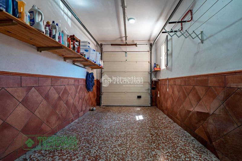 Foto 716629b5-f89b-4941-aae2-950f011ad550. Casa aparellada amb calefacció a Plaza de la Luz Ejido (El)