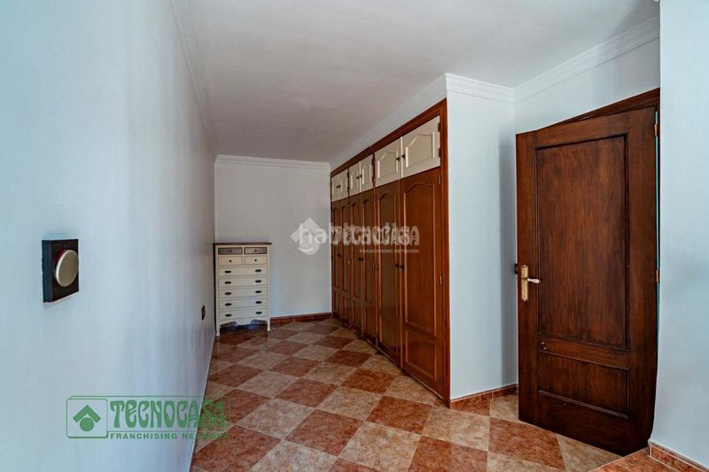 Foto 8bd28c67-be4b-4675-a706-c356db797c59. Casa aparellada amb calefacció a Plaza de la Luz Ejido (El)