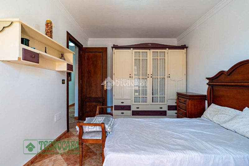Foto dc53f772-13bf-4e4e-b394-79bfe521faa0. Casa aparellada amb calefacció a Plaza de la Luz Ejido (El)