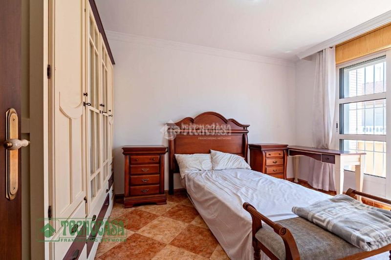Foto ec00783a-7245-44a2-8294-8438b2d0a67d. Casa aparellada amb calefacció a Plaza de la Luz Ejido (El)