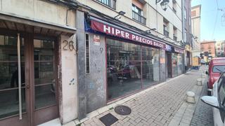 Local Comercial en Calle la Rúa 26