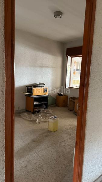 Foto 49ba83eb-7d25-4702-820a-228f44a1f8e3. Capannone industriale in calle fraga iribarne 15 in León