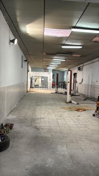 Foto af3d0317-954c-4e7b-b1e9-c9bfa53fc72b. Capannone industriale in calle fraga iribarne 15 in León