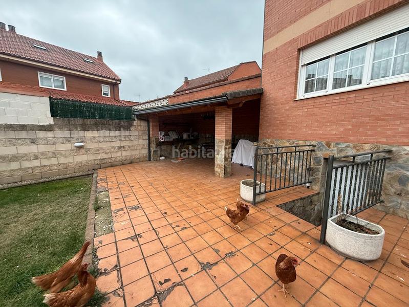 Foto abfa6b93-b740-4641-93ca-7171b3227660. Chalet in calle los ángeles 6 in San Andrés del Rabanedo pueblo San Andrés del Rabanedo