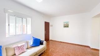 Appartement à Centro ciudad. Bajo de 3 dormitorios, 2 baños en fuengirola