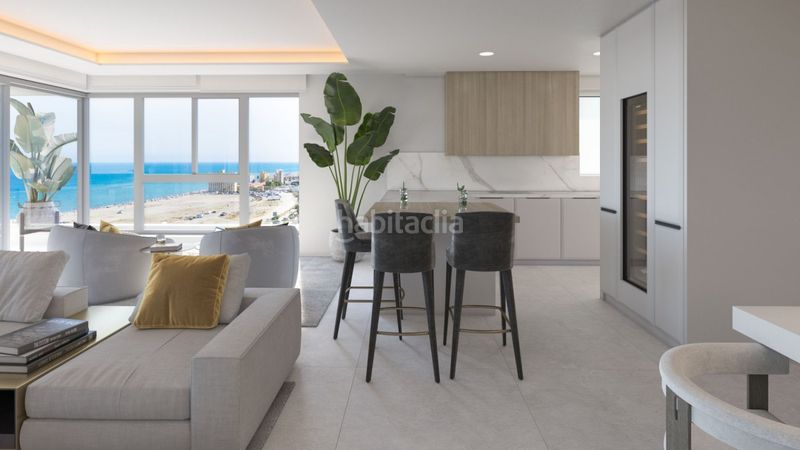 Foto e4a1c6a6-7cc3-46b7-96dc-2b7b9fa0185f. Àtic a calle pacifico 154 a Martín Carpena - Torre del Río Málaga