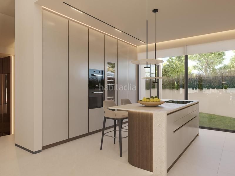 Foto a457fb10-3222-4a93-b69f-ea73db3d4df9. Casa aparellada amb calefacció aparcament piscina a Marbella