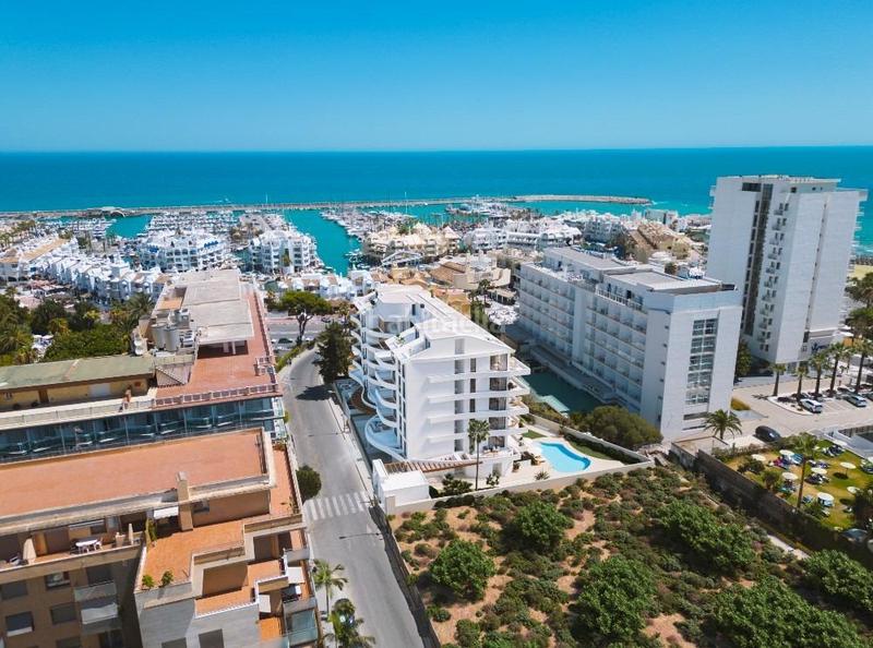 Foto a579c492-8355-405b-9298-dfef557c7178. Appartement dans avenida mar 20 dans Puerto Marina Benalmádena